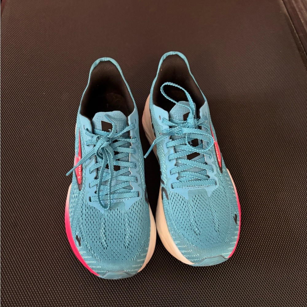 Brooks Hyperion Max